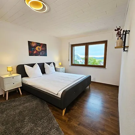 Living Stilvolle Nahe Bernkastel-kues, Disneyplus, Netflix, Grosser Tv & Parkplatz Longkamp