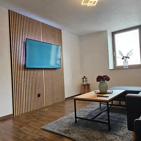 アパート Living Stilvolle Nahe Bernkastel-kues, Disneyplus, Netflix, Grosser Tv & Parkplatz Longkamp